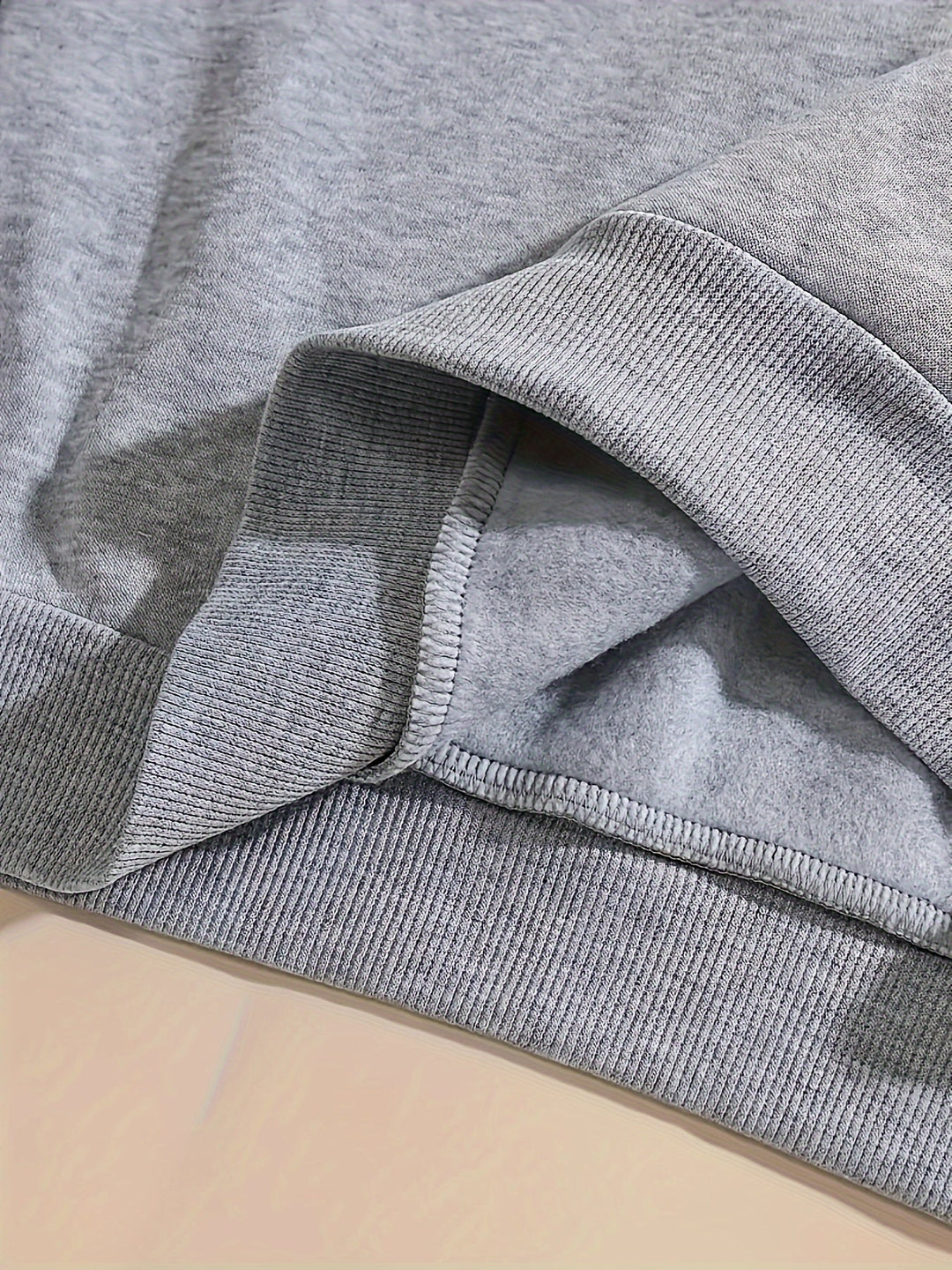 Sweat à capuche oversize femme avec imprimé « Romance » et motif pigeons – style streetwear