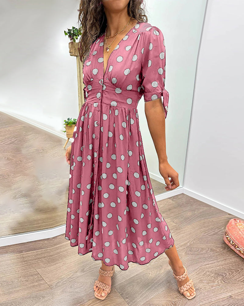 Tupfenkleid mit tiefem V Ausschnitt | Dana