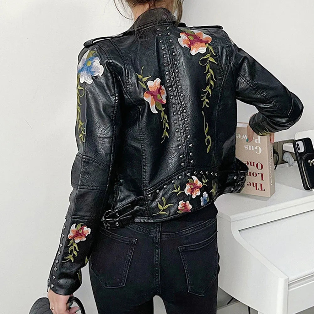 Canovi - Veste en cuir pour femmes avec accent clouté et motif floral