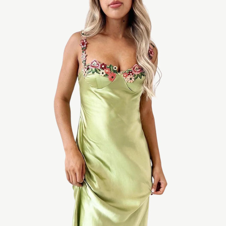 Elegantes Satin-Maxikleid mit filigraner Blumenverzierung