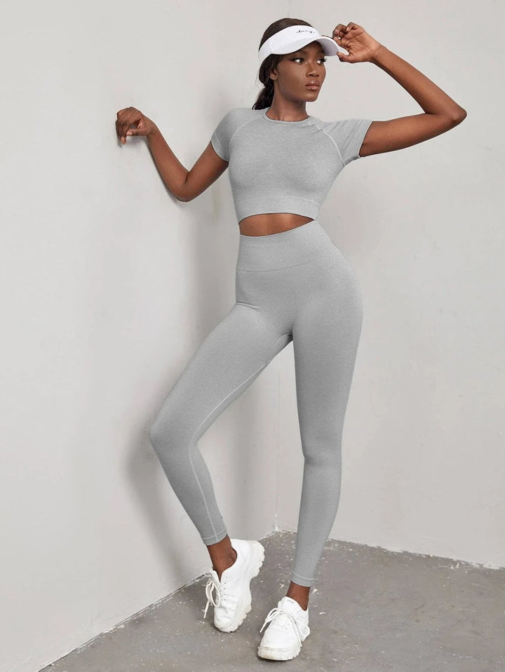 Lässiger Retro-kurzer Trainings- & Jogginganzug für Damen | Perfekt für den Alltag