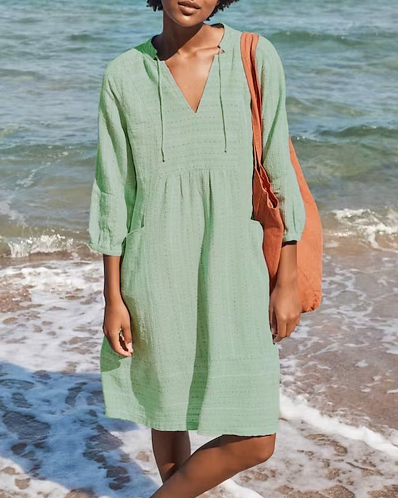 Einfarbiges Resort Kleid mit Tasche