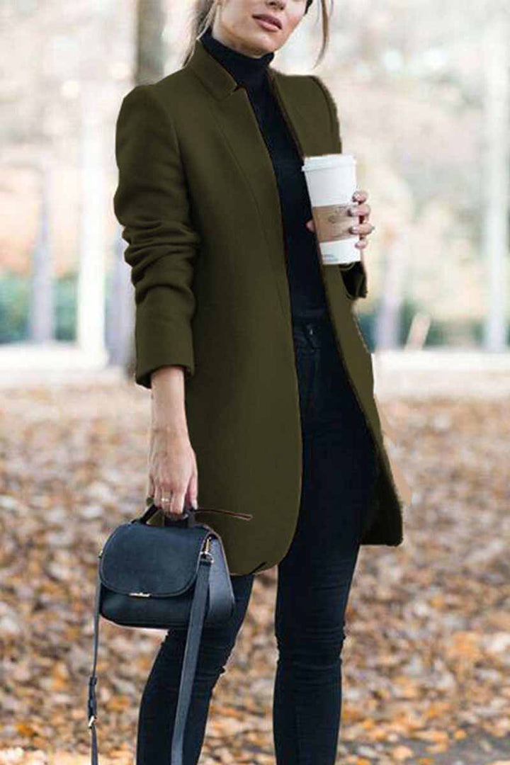 Amara - Cappotto elegante con collo alto