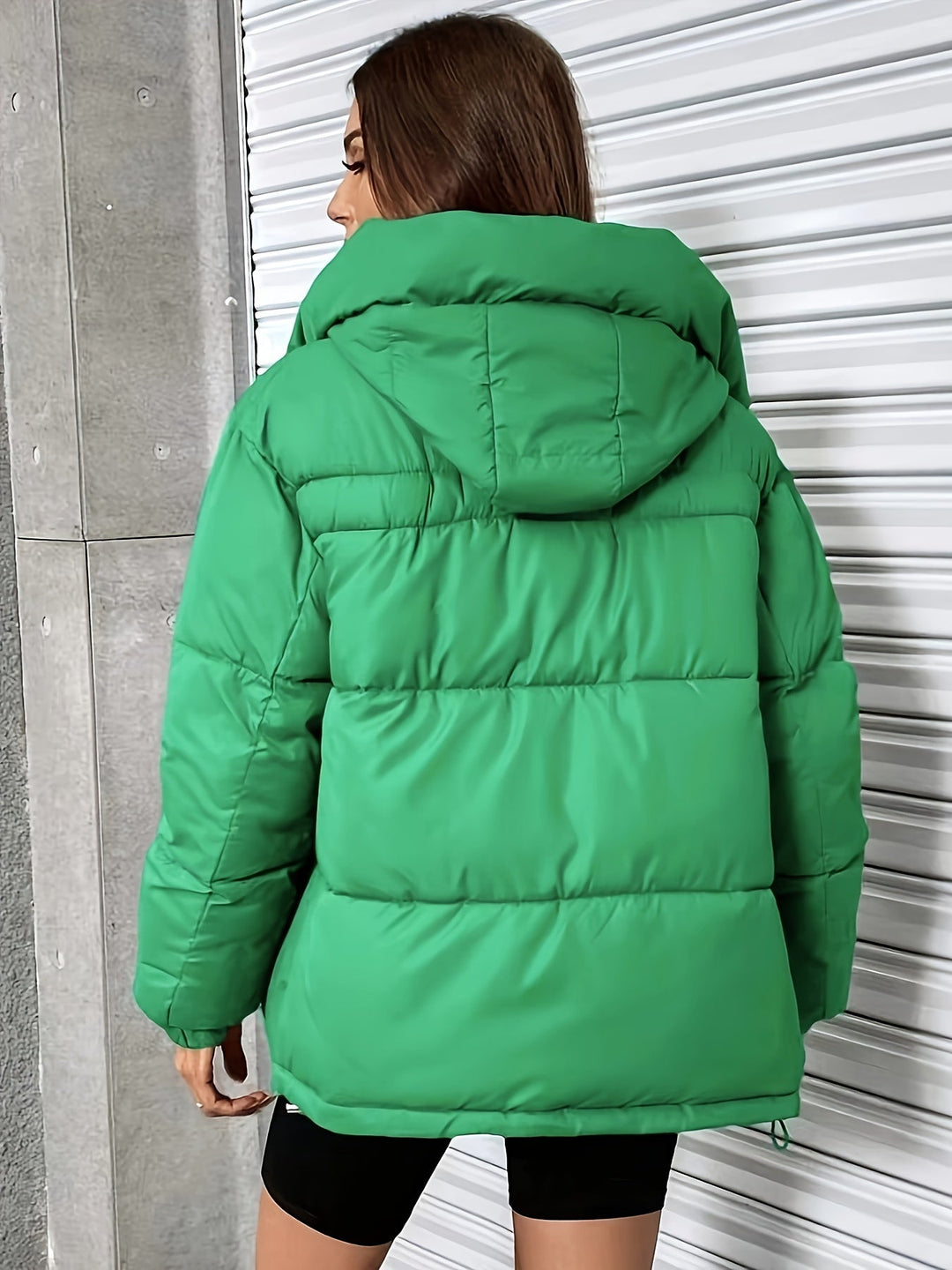 Elegante giacca imbottita corta e calda con cappuccio da donna | Perfetta per attività all'aperto