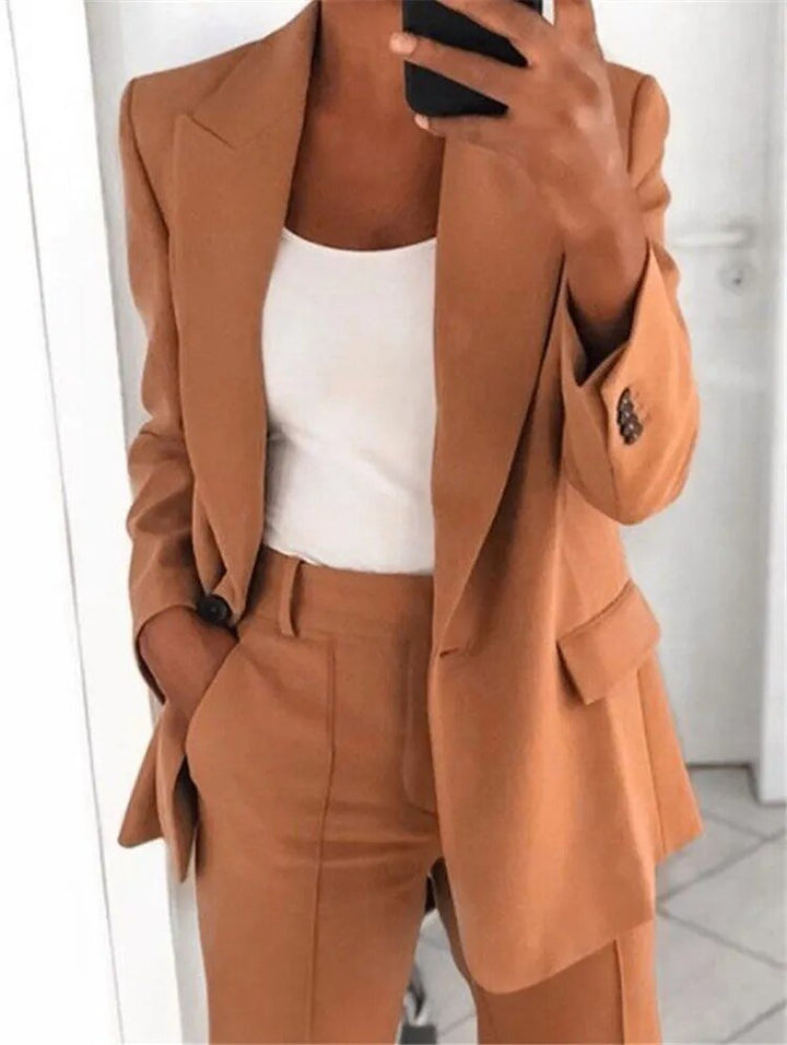 Charlotte - Costume élégant pour femme pour chaque occasion