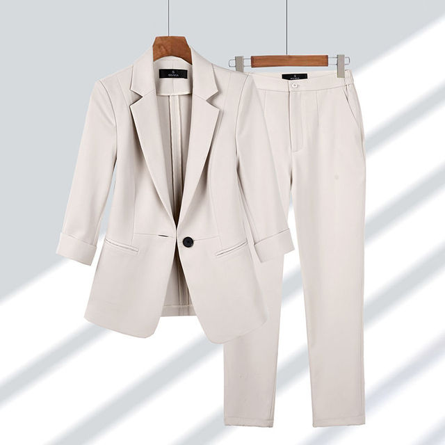 Blazer élégant pour femme – coupe cintrée avec manches 3/4 et fermeture à un bouton