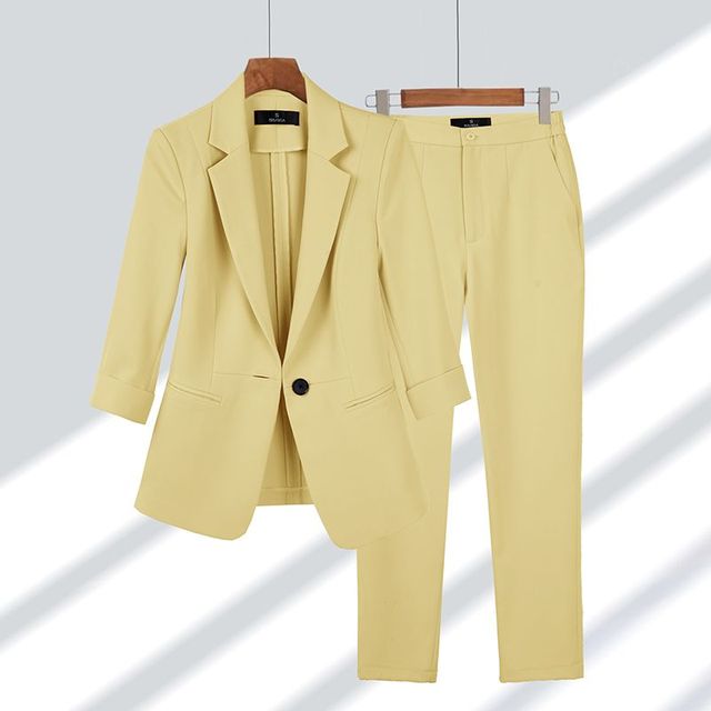 Blazer élégant pour femme – coupe cintrée avec manches 3/4 et fermeture à un bouton
