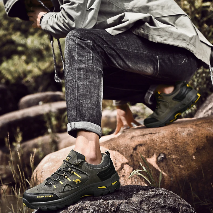 Scarpe da trekking outdoor antiscivolo e impermeabili