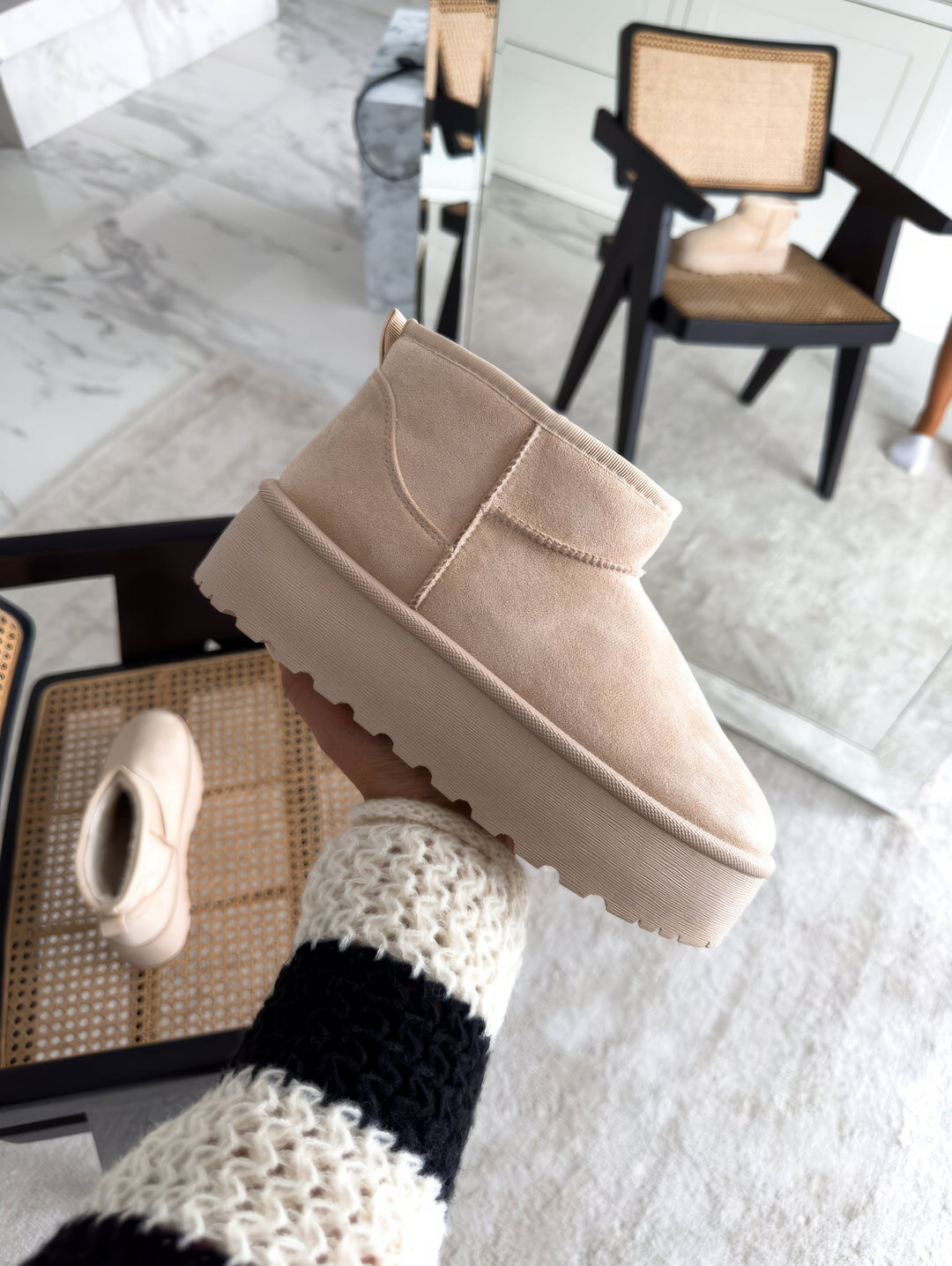 Damen Winterstiefel mit Plateau – Gefütterte Boots mit dicker Sohle für kalte Tage