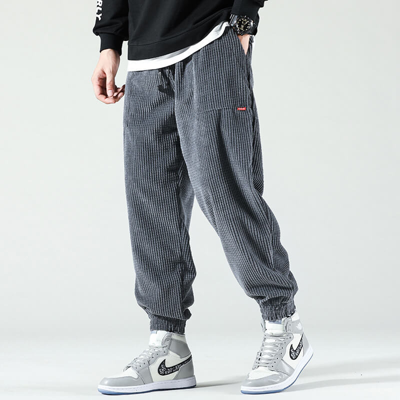 Cordhose Herren Jogger Style – Locker geschnittene Cord-Jogginghose mit Bündchen & Streetwear-Vibe
