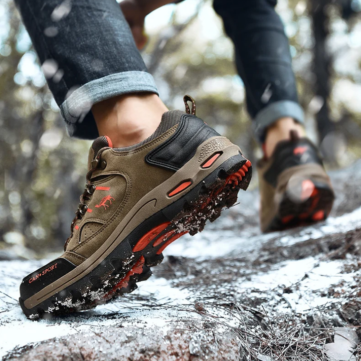 Scarpe da trekking outdoor antiscivolo e impermeabili