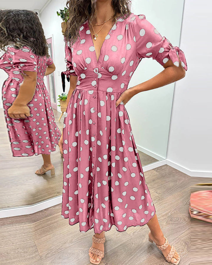 Tupfenkleid mit tiefem V Ausschnitt | Dana