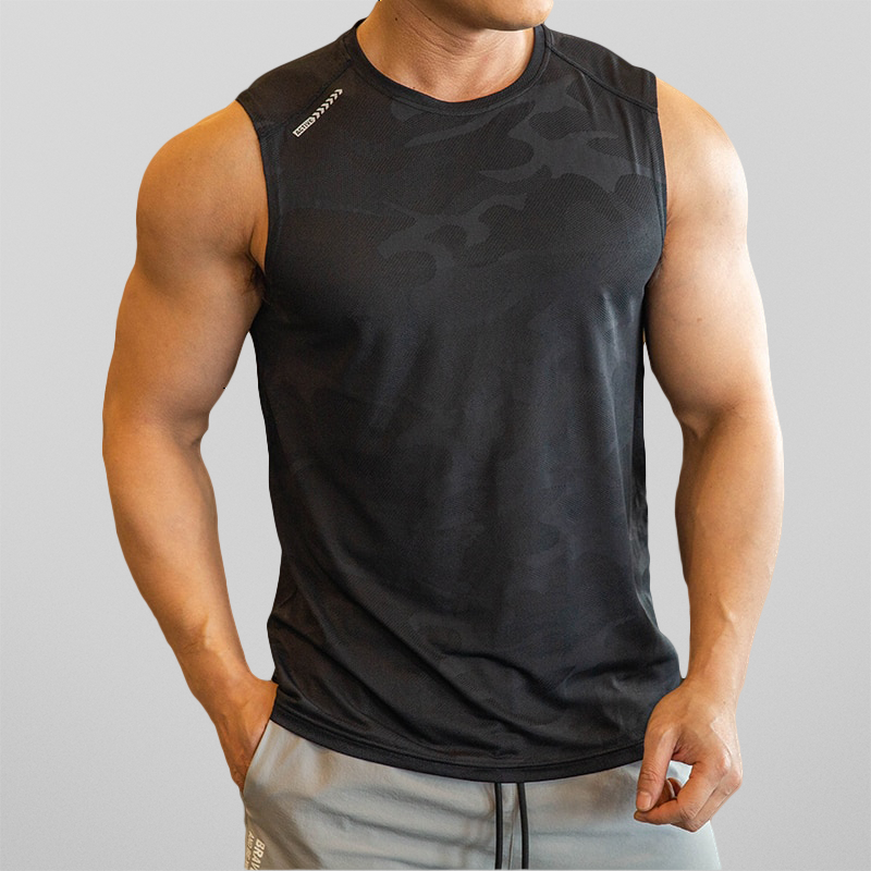 Herren Muskel-Tanktop mit Tarnmuster – Atmungsaktives Sportshirt für Gym, Training & Sommer