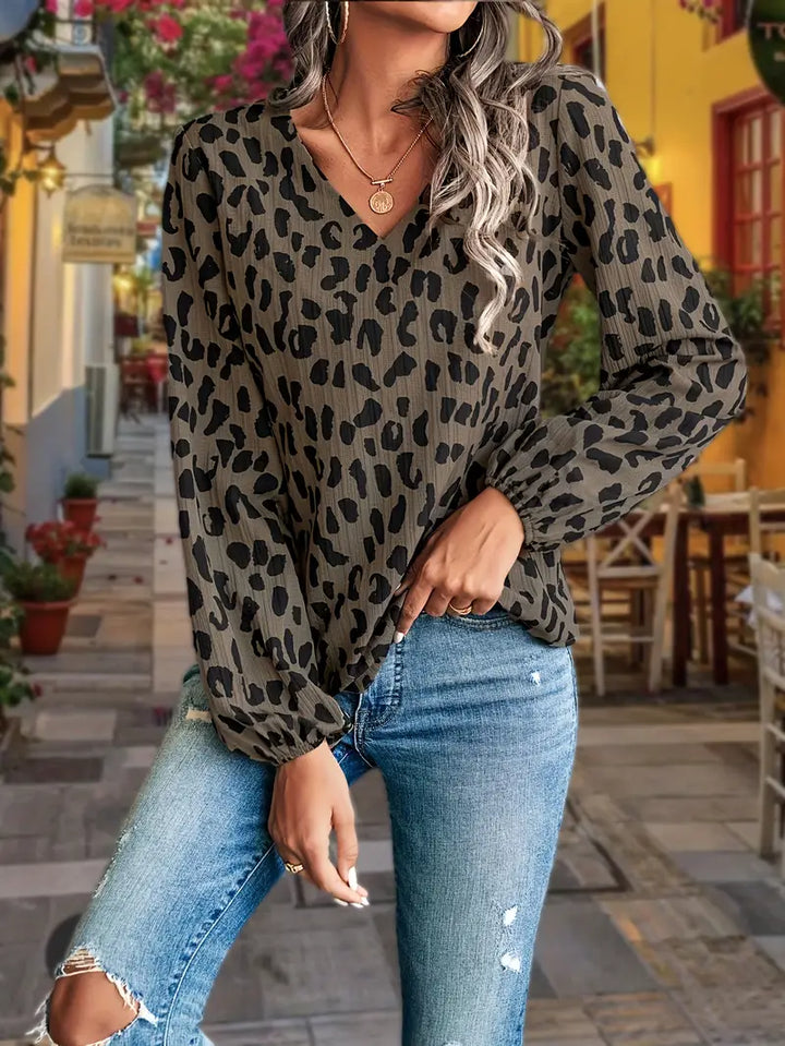 Damen Bluse mit Animal-Print & V-Ausschnitt – Langarmshirt im lockeren Schnitt für Alltag, Party & Freizeit – Modisches Oberteil mit Leopardenmuster