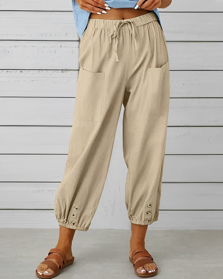 Pantalon d'été pour femmes avec ceinture élastique et détail bouton – Look décontracté court pour le quotidien et les vacances