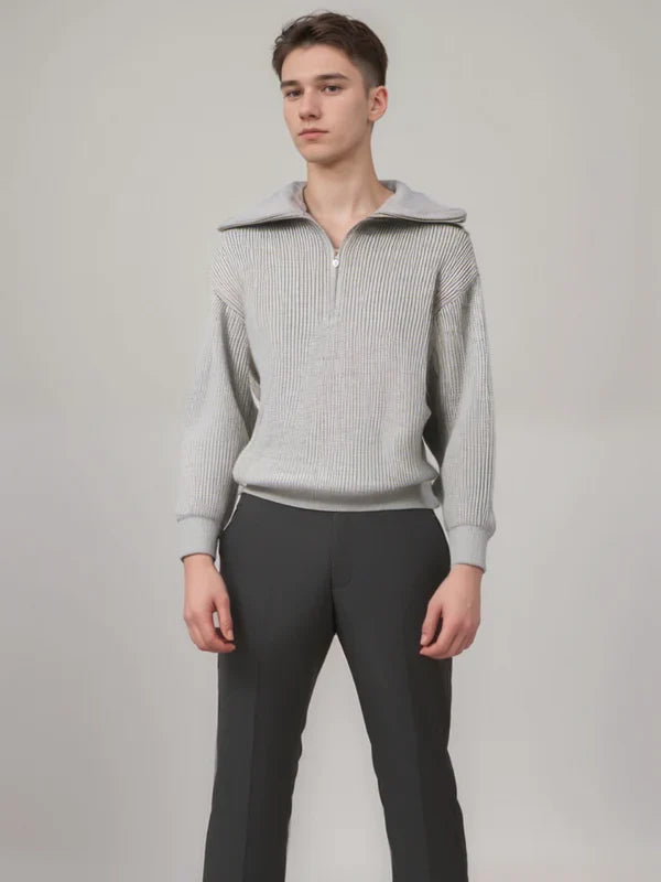Maglione a righe con chiusura a strappo