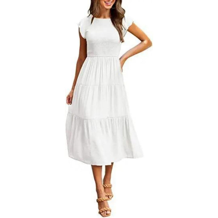 Damen Sommerkleid mit Smok-Oberteil – Luftiges Midikleid mit kurzen Ärmeln & Stufenrock für Alltag & Urlaub