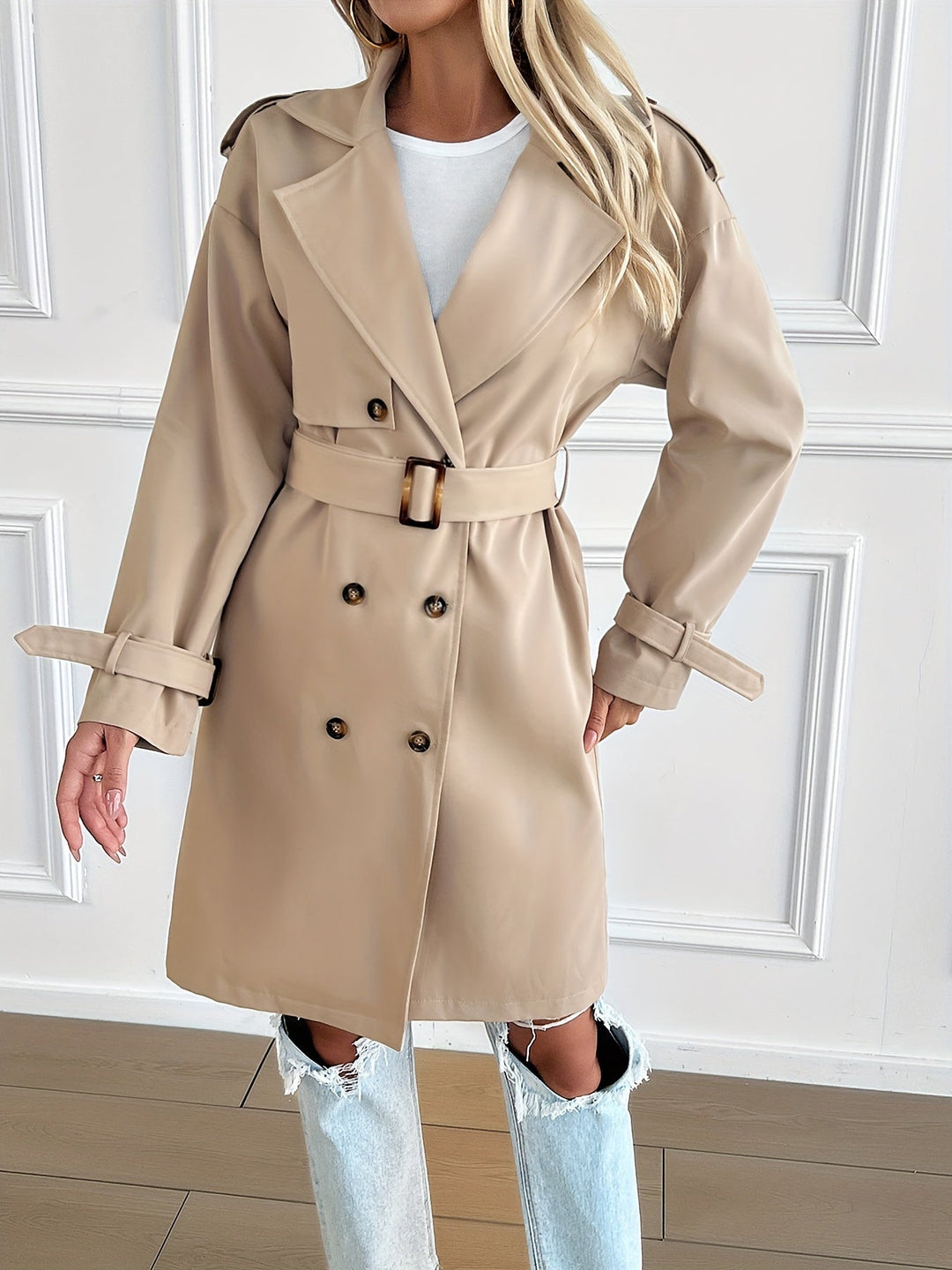 Elegant trench coat with belt and long sleeves for women | Ideal for every season