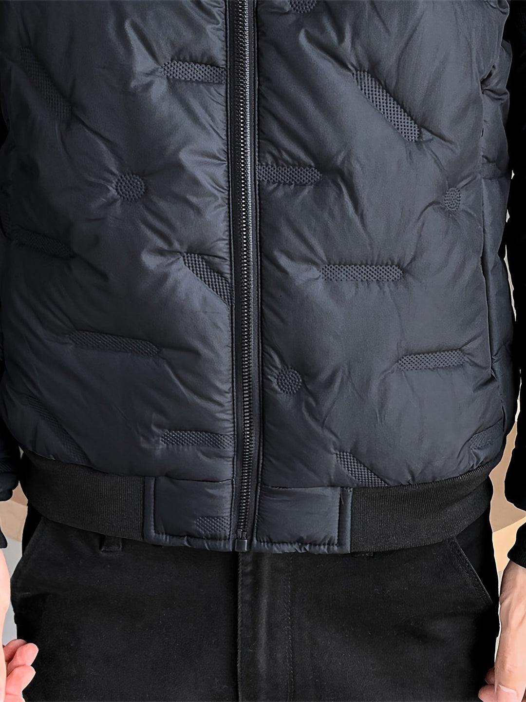 Lässige Schwarze Baumwoll Winddichte Und Warme Langärmelige Winterjacke Für Herren | Perfekt für kalte Tage