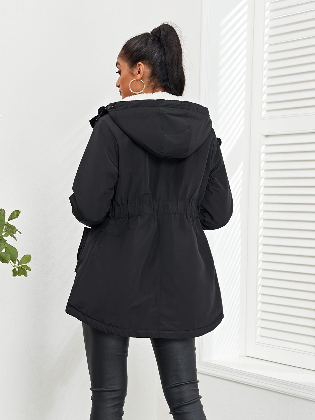 Elegant fleece parka winter jacket with hood for women | Perfect for outdoor activities