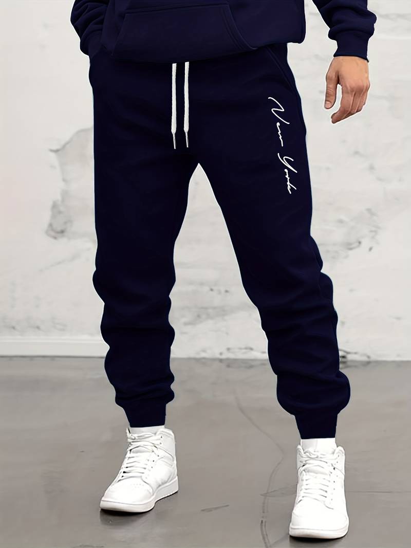 Herren Jogginghose mit Print – Sportliche Sweatpants mit Bündchen & Kordelzug