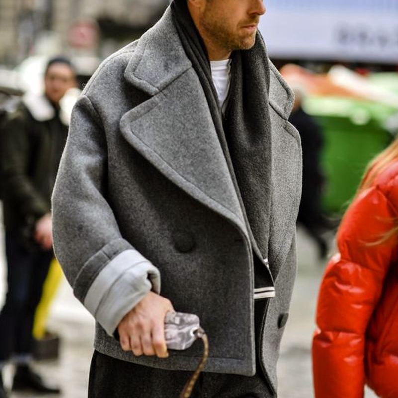 Eleganter Kurzer Wollmantel Im Lockeren Schnitt Für Herren | Perfekt für lässige Tage
