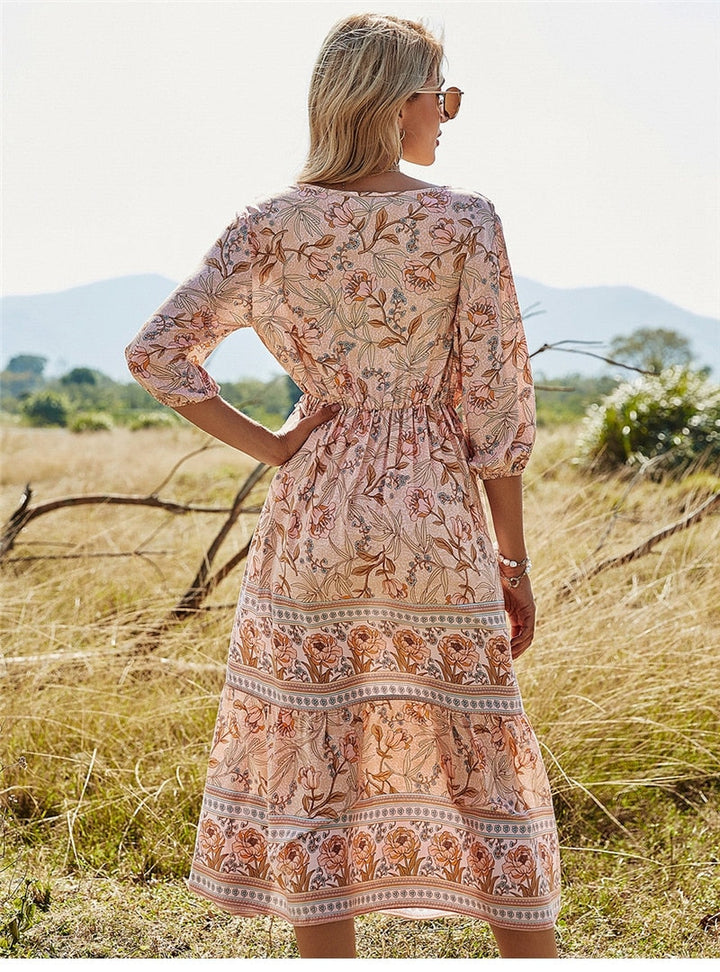 Abito lungo boho con motivo floreale – scollo a V e maniche 3/4 per donna