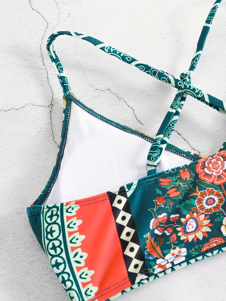 Flora – 2-teiliges Bikini-Set im Crisscross-Stil im Ethno-Stil