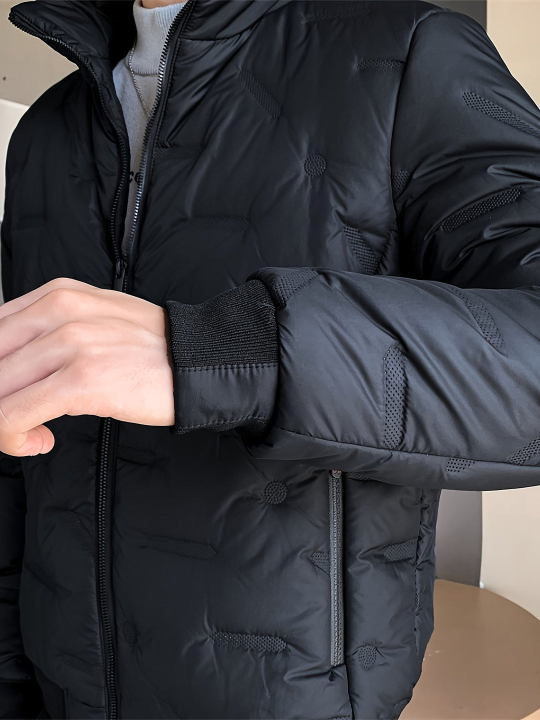 Lässige Schwarze Baumwoll Winddichte Und Warme Langärmelige Winterjacke Für Herren | Perfekt für kalte Tage