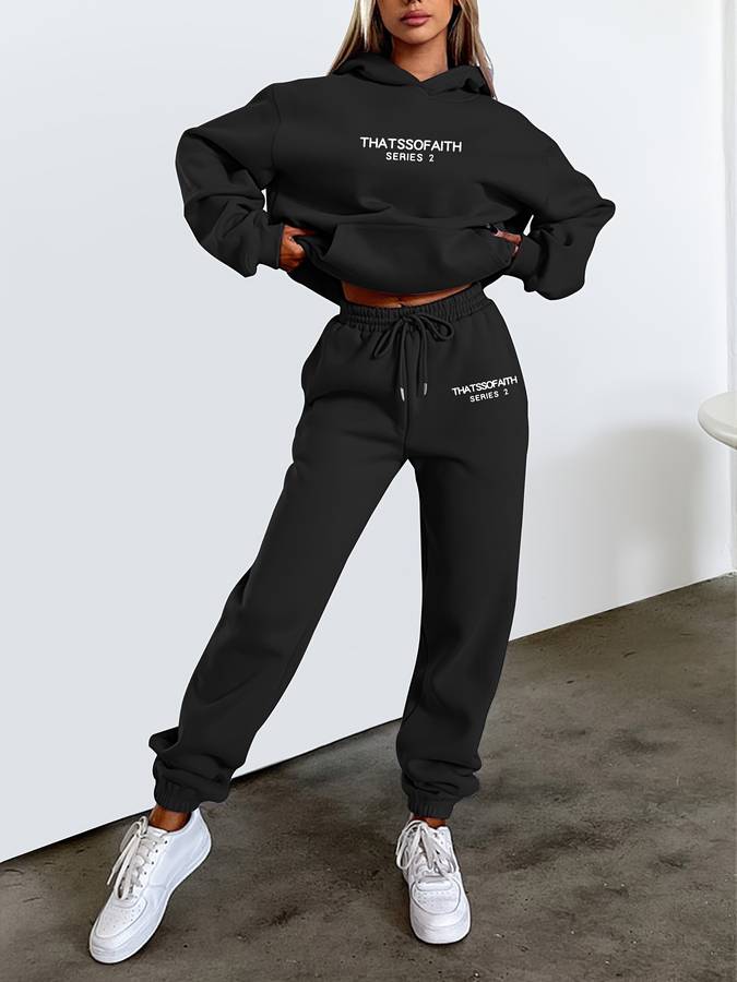 Set di pantaloni della tuta e maglione