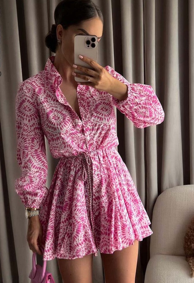 Vestito rosa con cintura