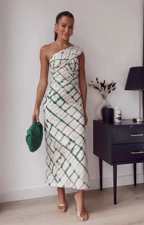 Robe midi à une épaule