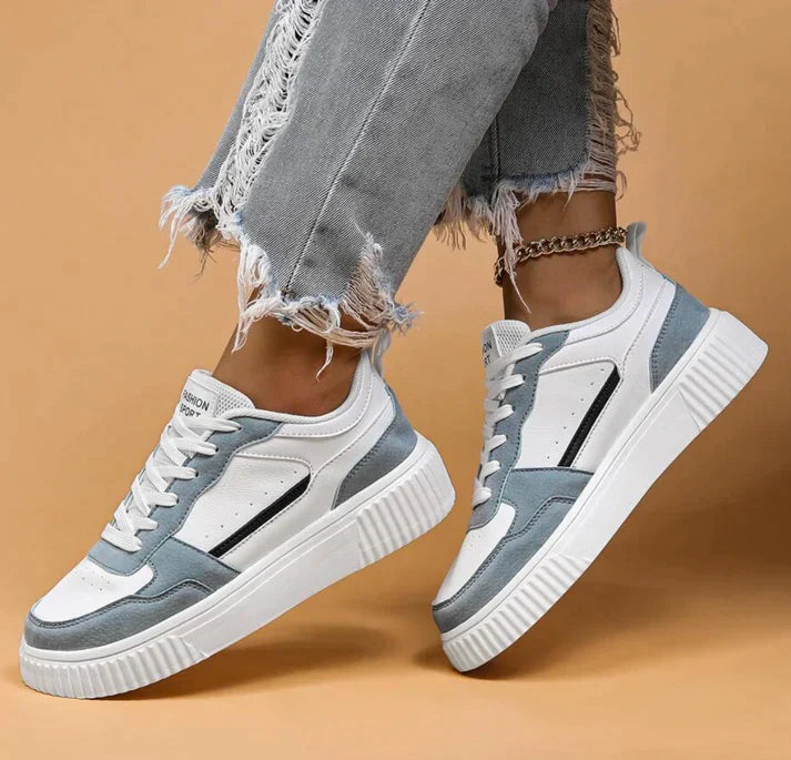 Baskets femme avec semelle plateforme – chaussures de style rétro streetwear avec détails en daim et lacets