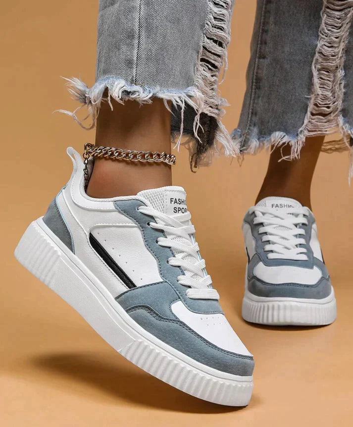 Baskets femme avec semelle plateforme – chaussures de style rétro streetwear avec détails en daim et lacets