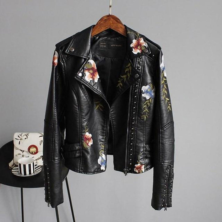Veste motard femme – Veste en similicuir stylée avec broderie florale et détails cloutés