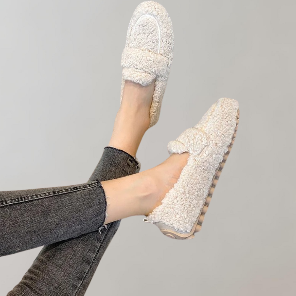 Elyn - Chaussons en peluche douce pour femmes