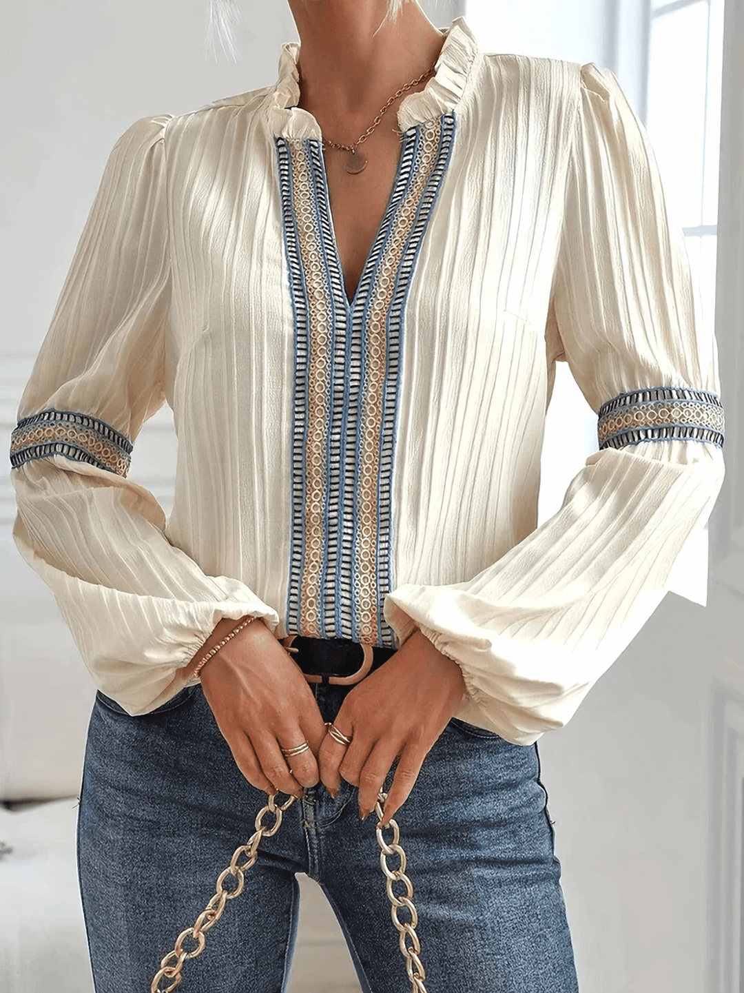 Camicia con maniche a sbuffo raffinate per donne