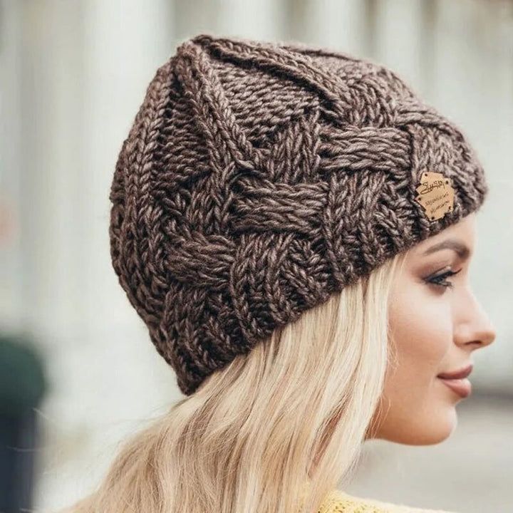 Cecelia | Bonnet en tricot doux et à la mode
