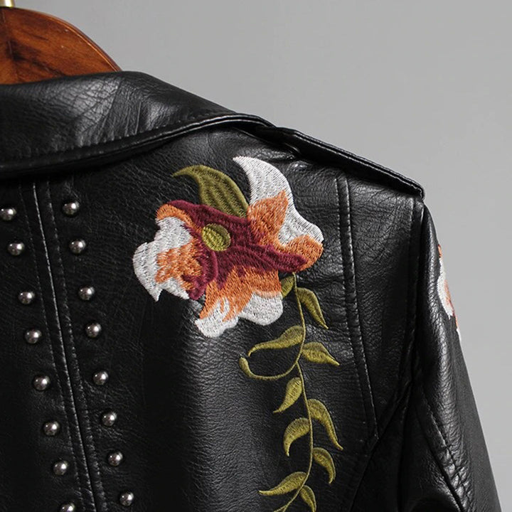 Veste motard femme – Veste en similicuir stylée avec broderie florale et détails cloutés