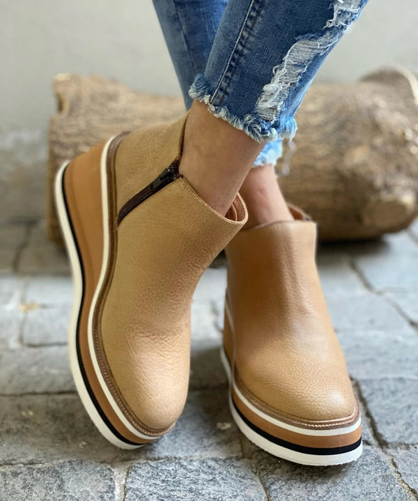 Damen Keilstiefeletten mit Plateau – Bequeme Slip-On Wedges mit Reißverschluss & sportlicher Sohle