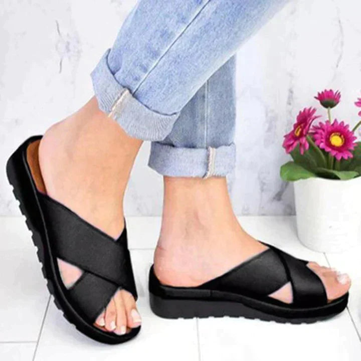 CloudWalk Luxe : Les sandales orthopédiques avant-gardistes pour un confort et un style ultimes
