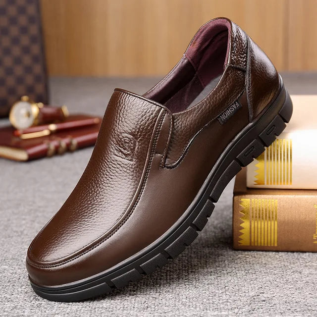 Herren Business Slipper aus Leder – Bequeme Slip-On Schuhe für Büro & Alltag