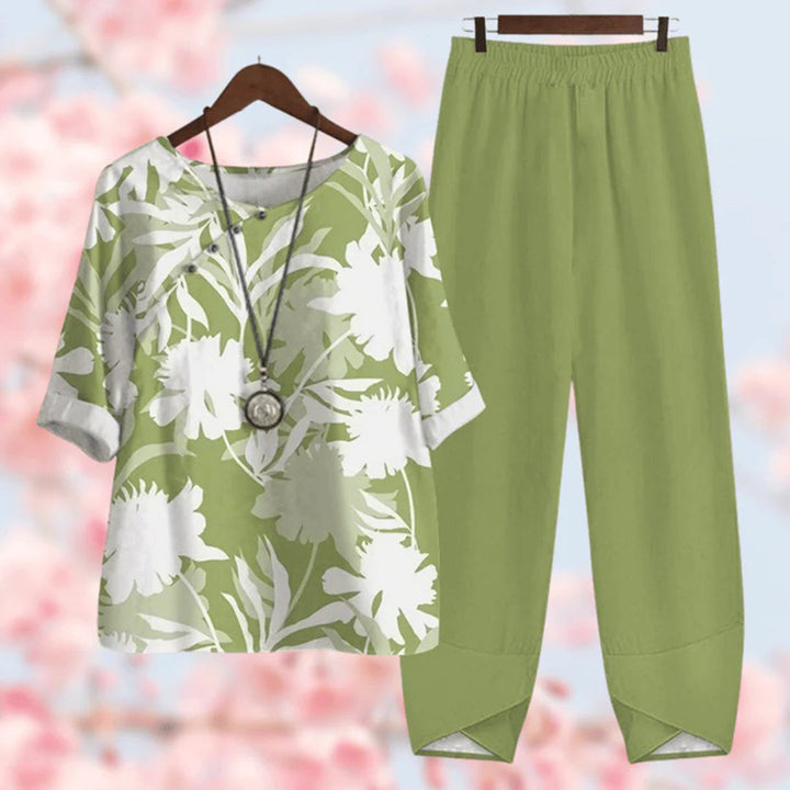 Set da donna in due pezzi con maglietta floreale e pantaloni larghi – Look casual leggero boho per primavera & estate