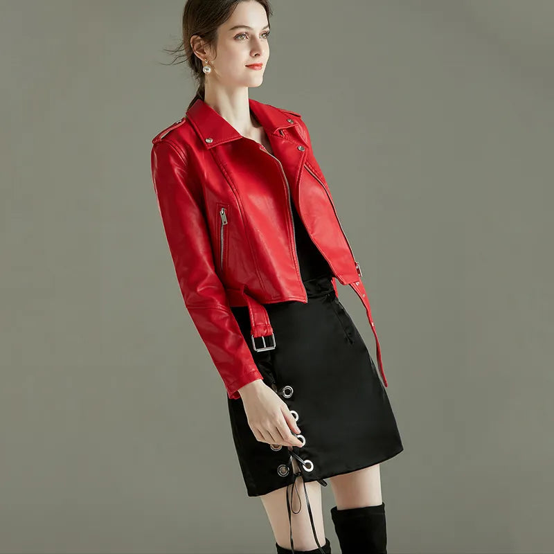 Giacca in pelle vegana Mari – Eleganza elegante e sostenibile