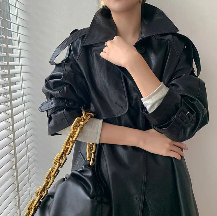 Eleganter Langer Ledermantel Mit Gürtel Für Damen | Perfekt für Alltägliche Anlässe