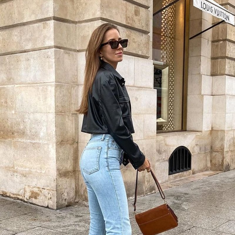 Cropped Hemdjacke aus Kunstleder – stylische Übergangsjacke mit Taschen