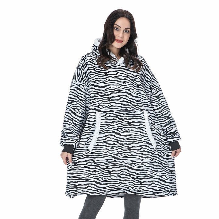 Caryn - délicieuse combinaison de sweat à capuche doux et de couverture douillette en un seul produit !