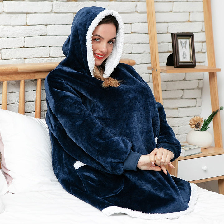 Caryn - délicieuse combinaison de sweat à capuche doux et de couverture douillette en un seul produit !