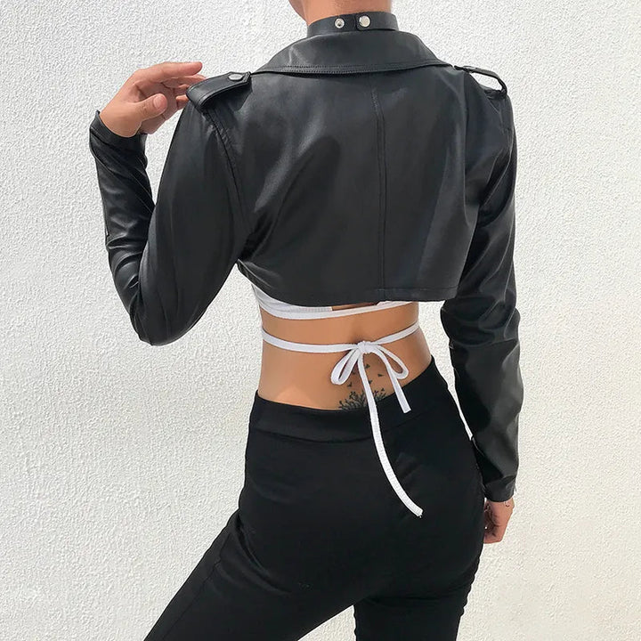 Giacca corta in pelle nera elegante per donna | Perfetta per giornate casual