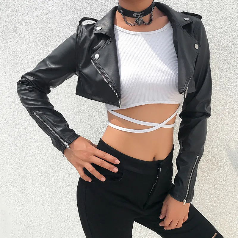 Giacca corta in pelle nera elegante per donna | Perfetta per giornate casual